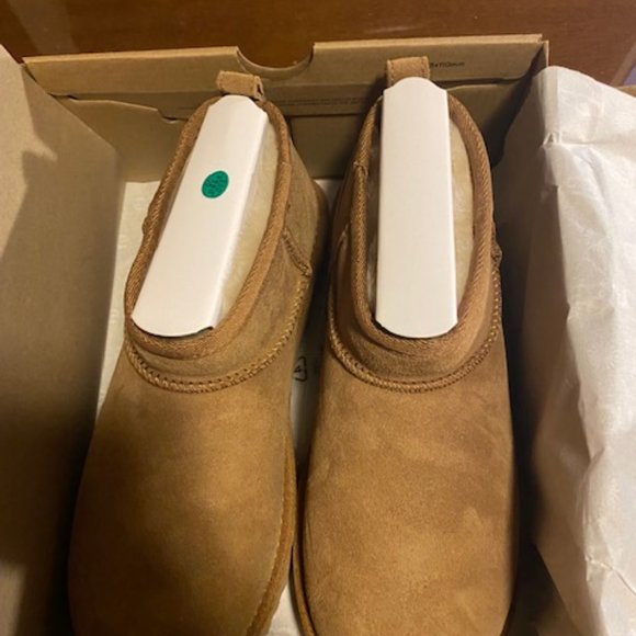 Ugg Classic Ultra Mini Size 7 - Picture 2 of 3